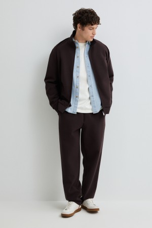 трикотажные брюки фотография