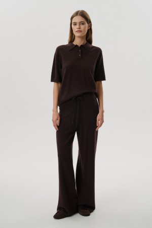 трикотажные брюки фотография