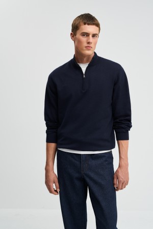 трикотажный джемпер фотография