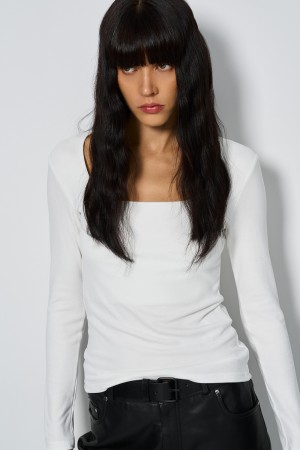 трикотажный лонгслив фотография