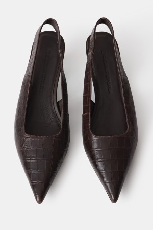 туфли из натуральной кожи с тиснением фотография