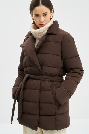 удлиненная куртка с поясом фотография