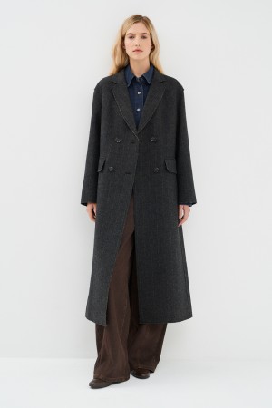 удлиненное пальто с поясом фотография