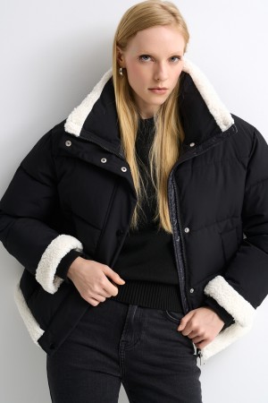 укороченная зимняя куртка фотография