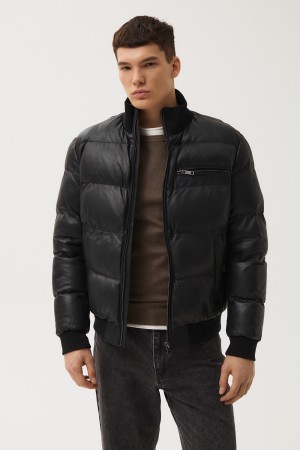 утепленная кожаная куртка фотография