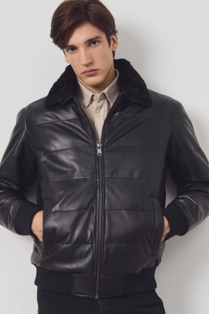 утепленная кожаная куртка фотография