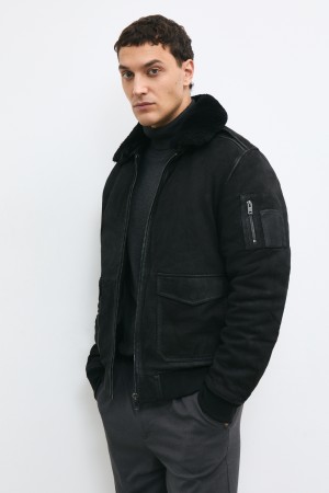 утепленная кожаная куртка фотография