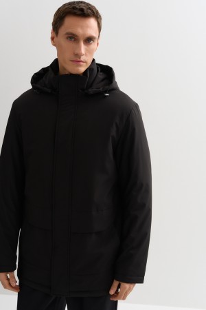 утепленная куртка с капюшоном фотография