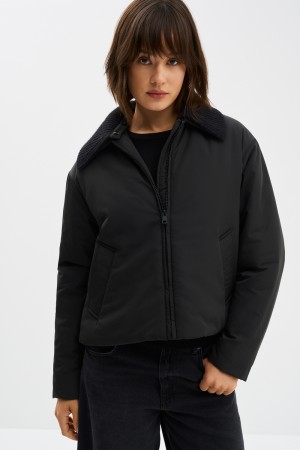 утепленная куртка фотография