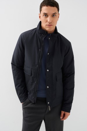 утепленная куртка фотография