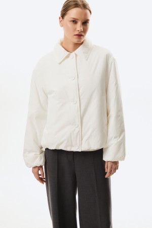 утепленная куртка фотография