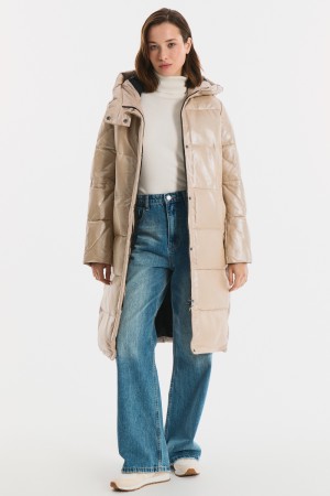 утепленное пальто из натуральной кожи - верхняя одежда по распродаже