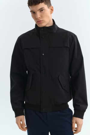 ветровка фотография