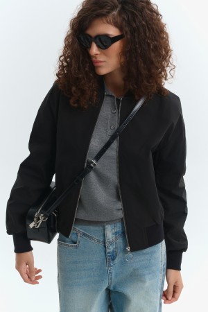 ветровка фотография