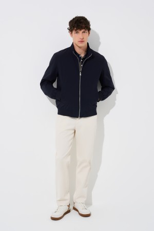 ветровка фотография