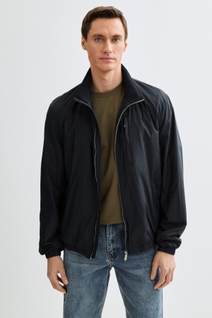 ветровка фотография