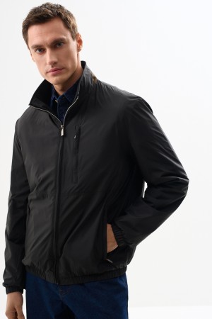 ветровка фотография