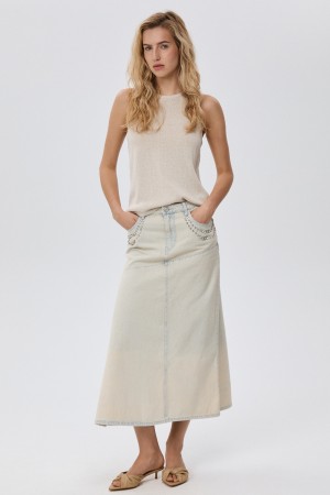 юбка из денима фотография