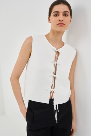 жилет на завязках - женские жилеты снежная королева 