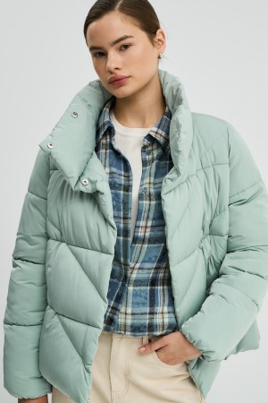 зимняя куртка фотография