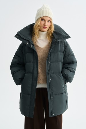 зимняя куртка фотография