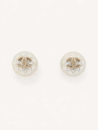 earrings фотография
