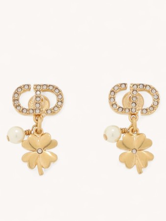 earrings фотография