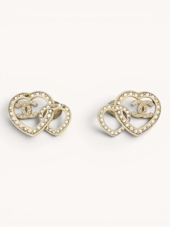 earrings фотография