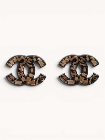earrings фотография