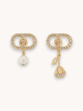 earrings фотография