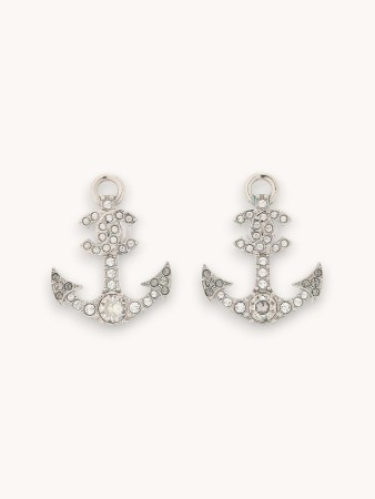 earrings фотография