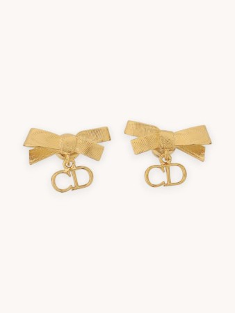 earrings фотография