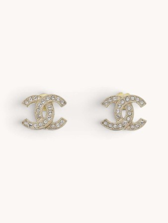 earrings фотография