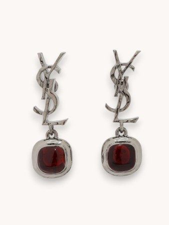 earrings фотография