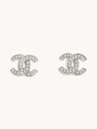 earrings фотография