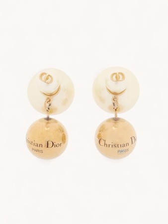 earrings фотография