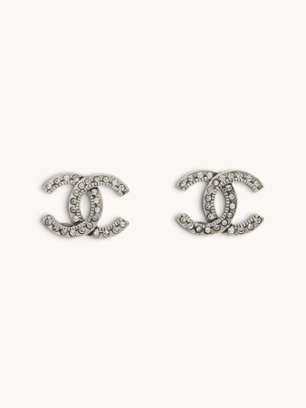 earrings фотография
