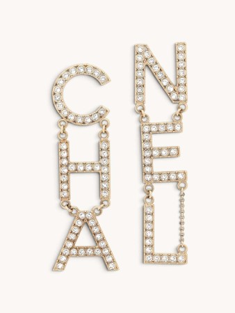 earrings фотография