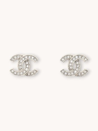 earrings фотография