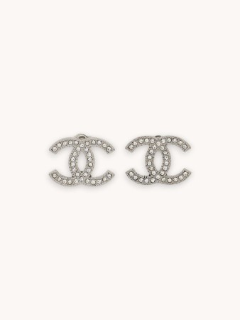earrings фотография