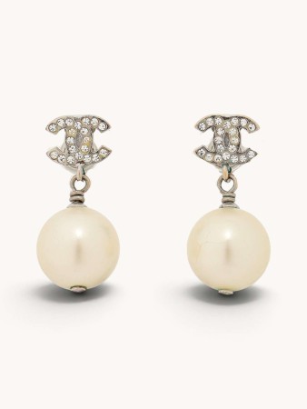 earrings - женские ювелирные украшения