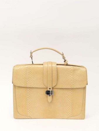 leather bag фотография