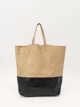 leather bag фотография
