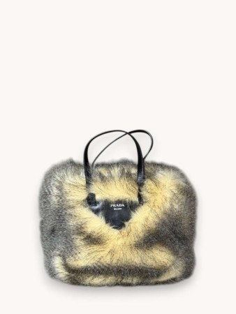 leather bag фотография