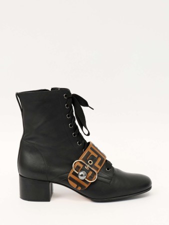 shoes фотография