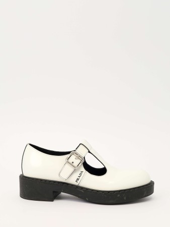 shoes фотография