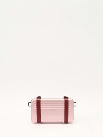 x rimowa фотография
