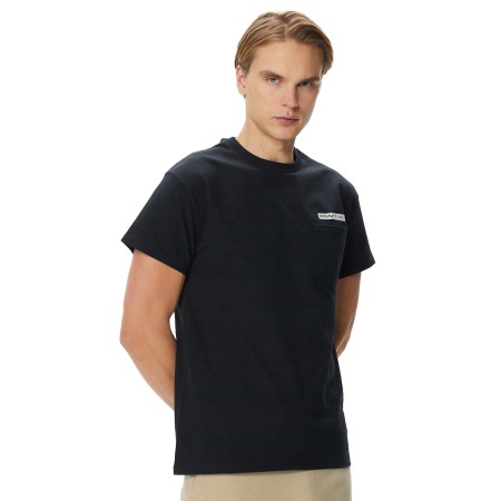 футболка cosmopolitan pocket tee фотография