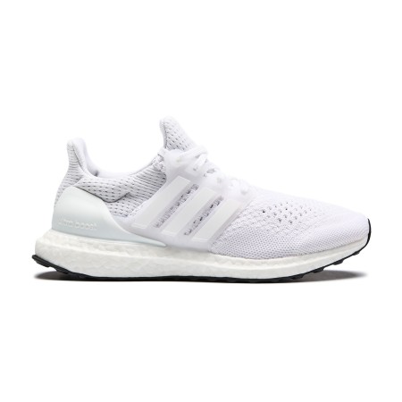 кроссовки ultraboost 1.0 фотография